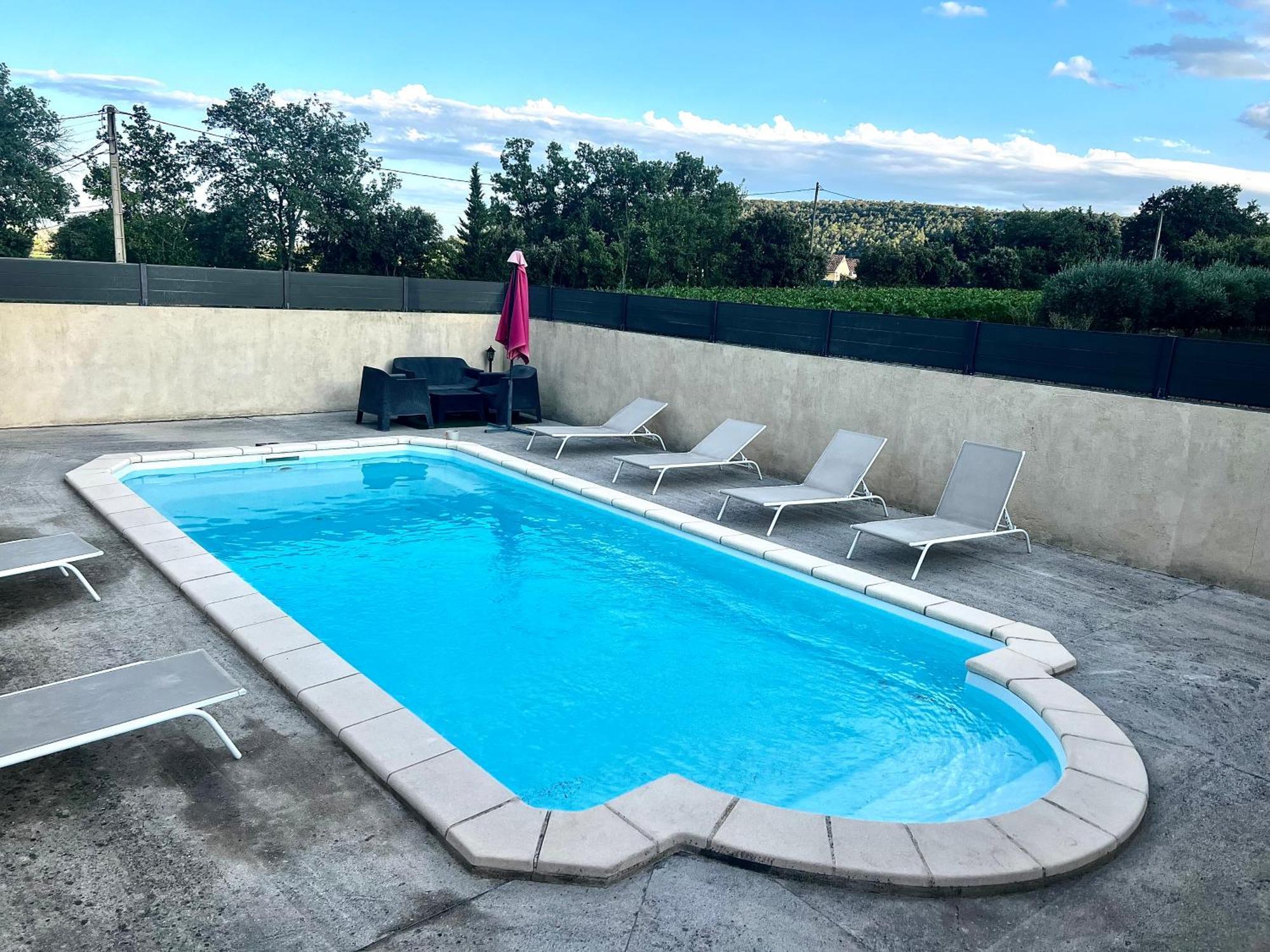 Avec Piscine Privee Sans Vis A Vis Et Montpellier A 20mn Villa *